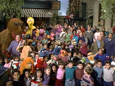 Muppet Central Articles - Reviews: Play With Me Sesame Mall Tour